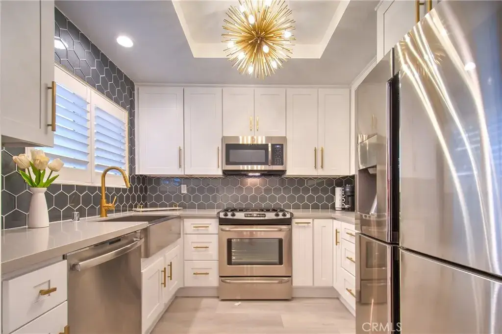 30902 Clubhouse Drive 21F in Laguna Niguel, sold by Wise Choices Realty.