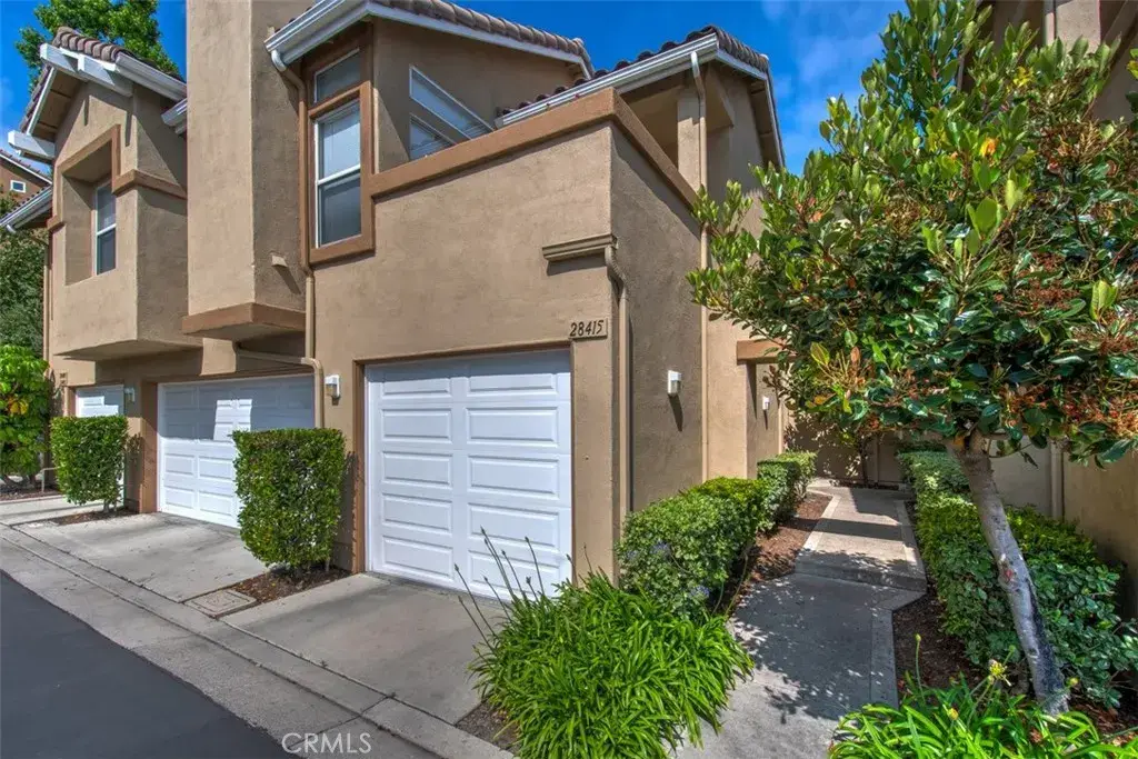28415 Pueblo Drive in Lake Forest, sold by Wise Choices Realty.