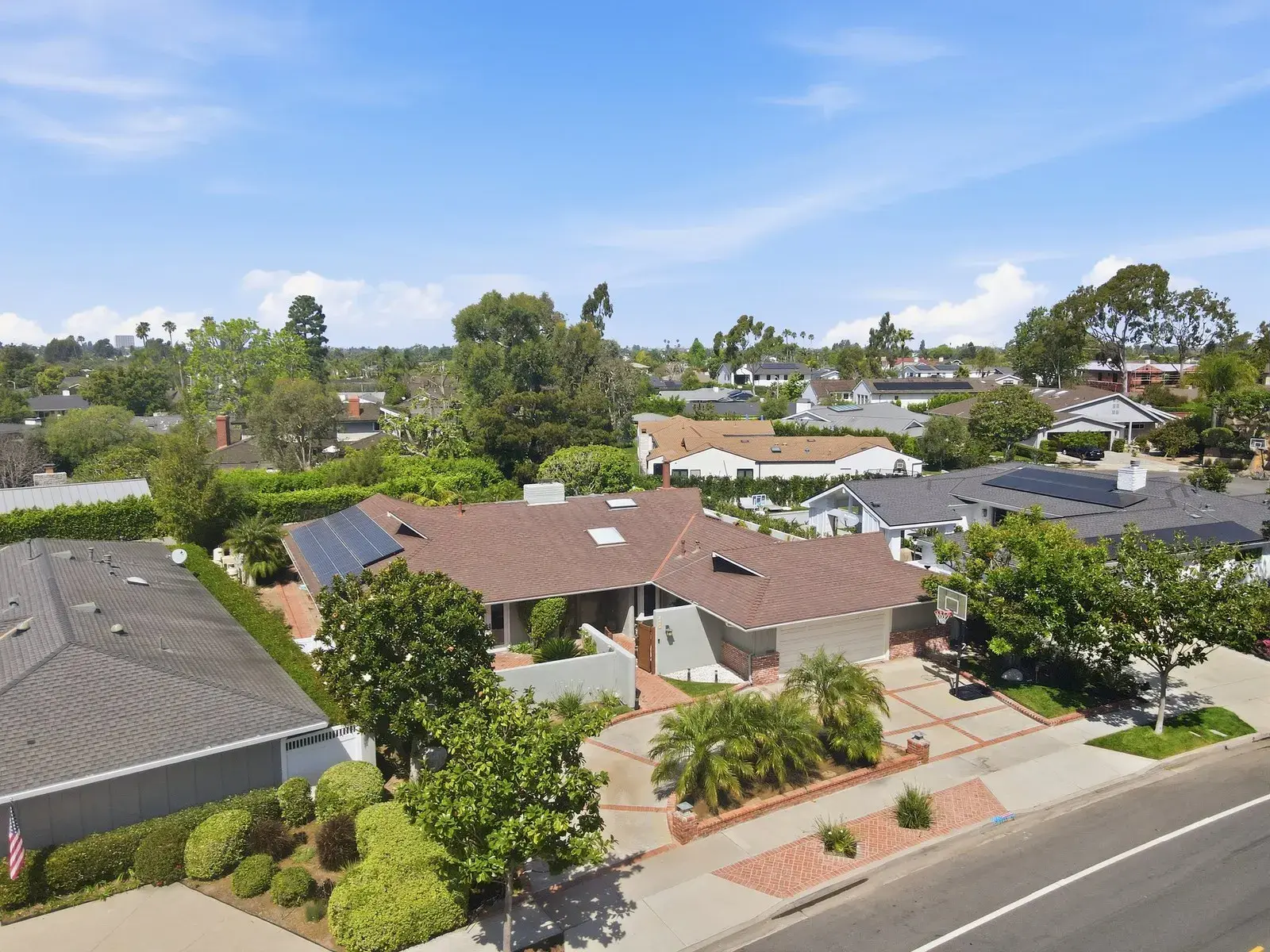 1633 Santiago in Newport Beach, sold by Wise Choices Realty.