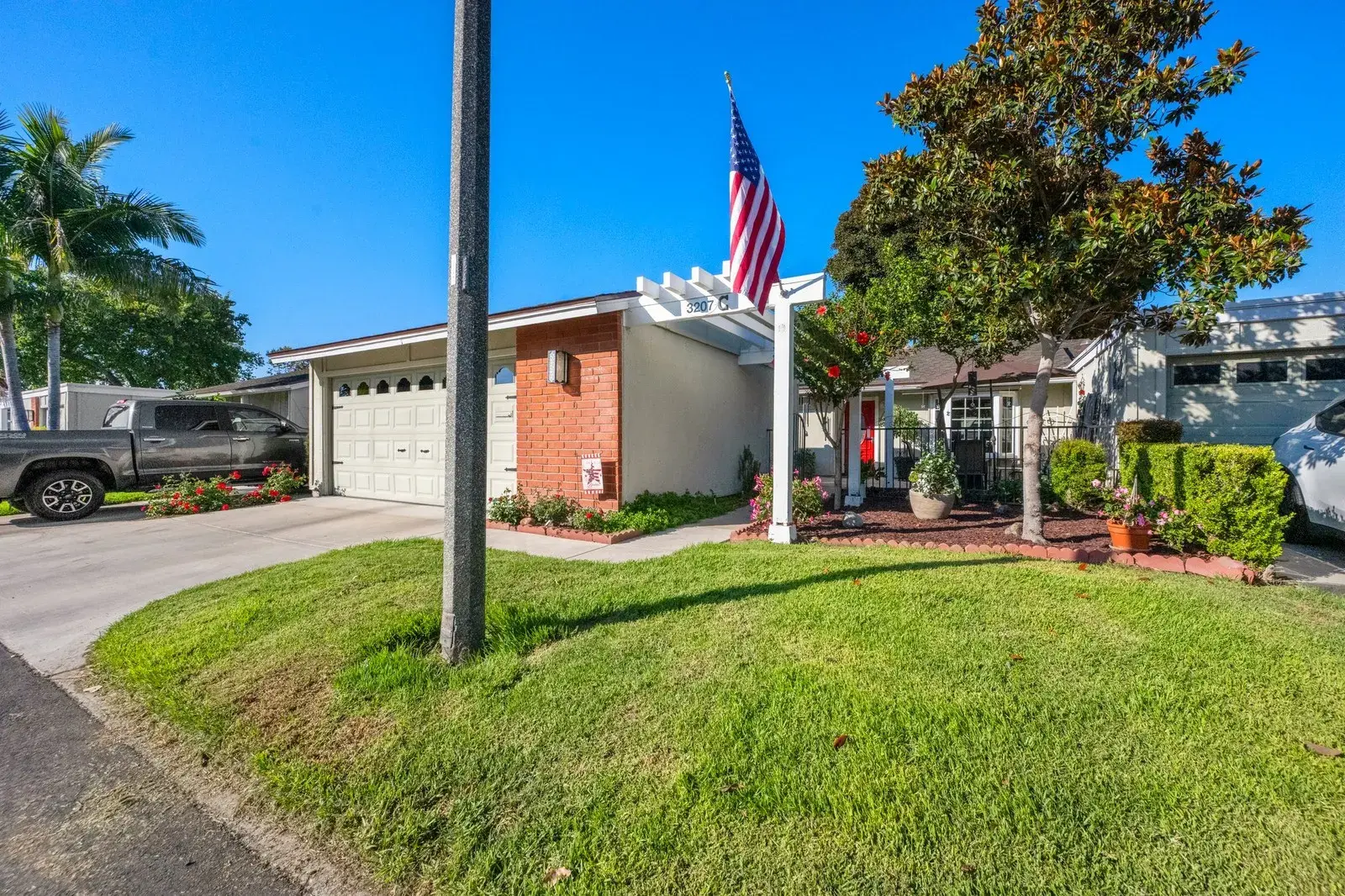 3207 Via Buena C in Laguna Woods, sold by Wise Choices Realty.