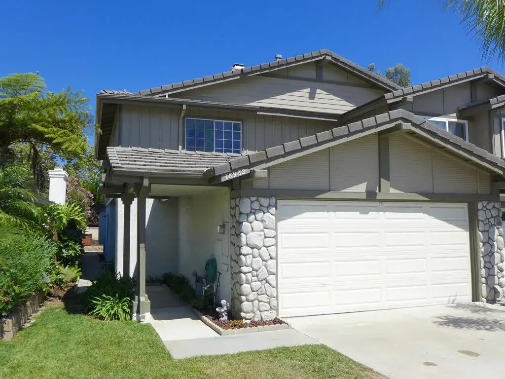18982 Singingwood Circle in Lake Forest, sold by Wise Choices Realty.