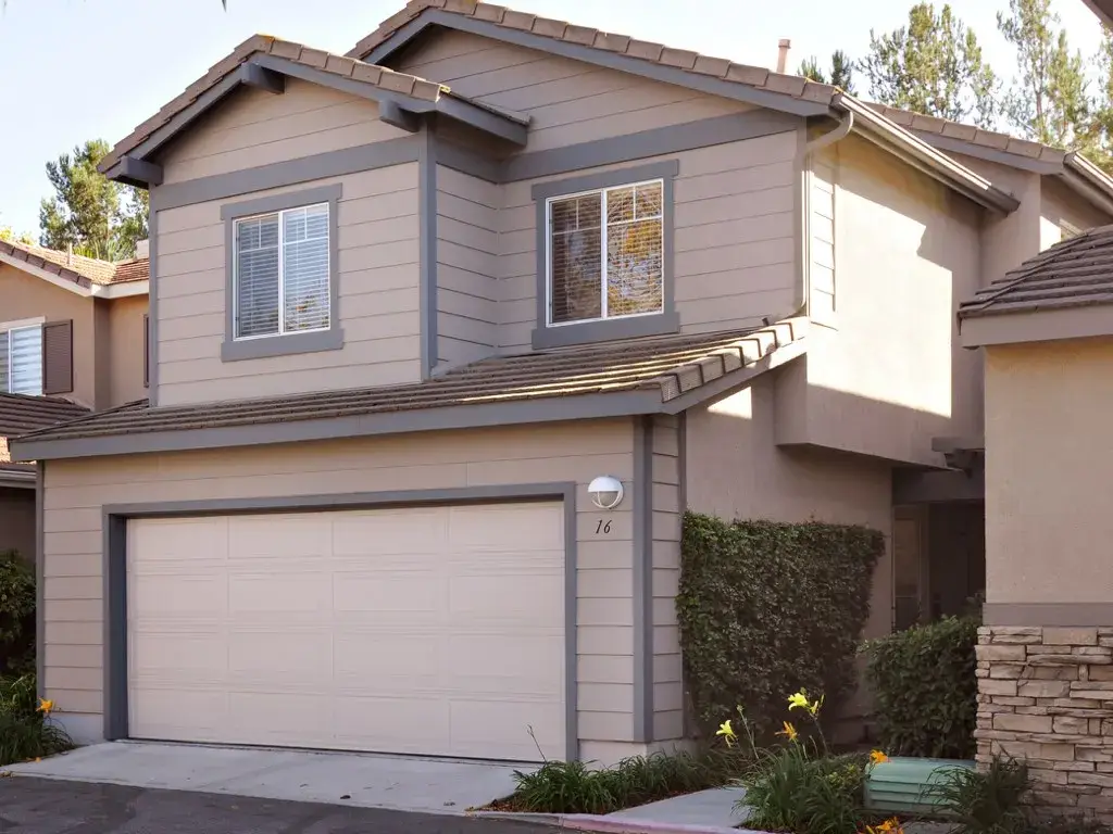 16 Estero Pointe in Aliso Viejo, sold by Wise Choices Realty.