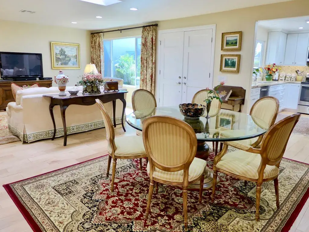 588 Avenida Majorca B in Laguna Woods, sold by Wise Choices Realty.