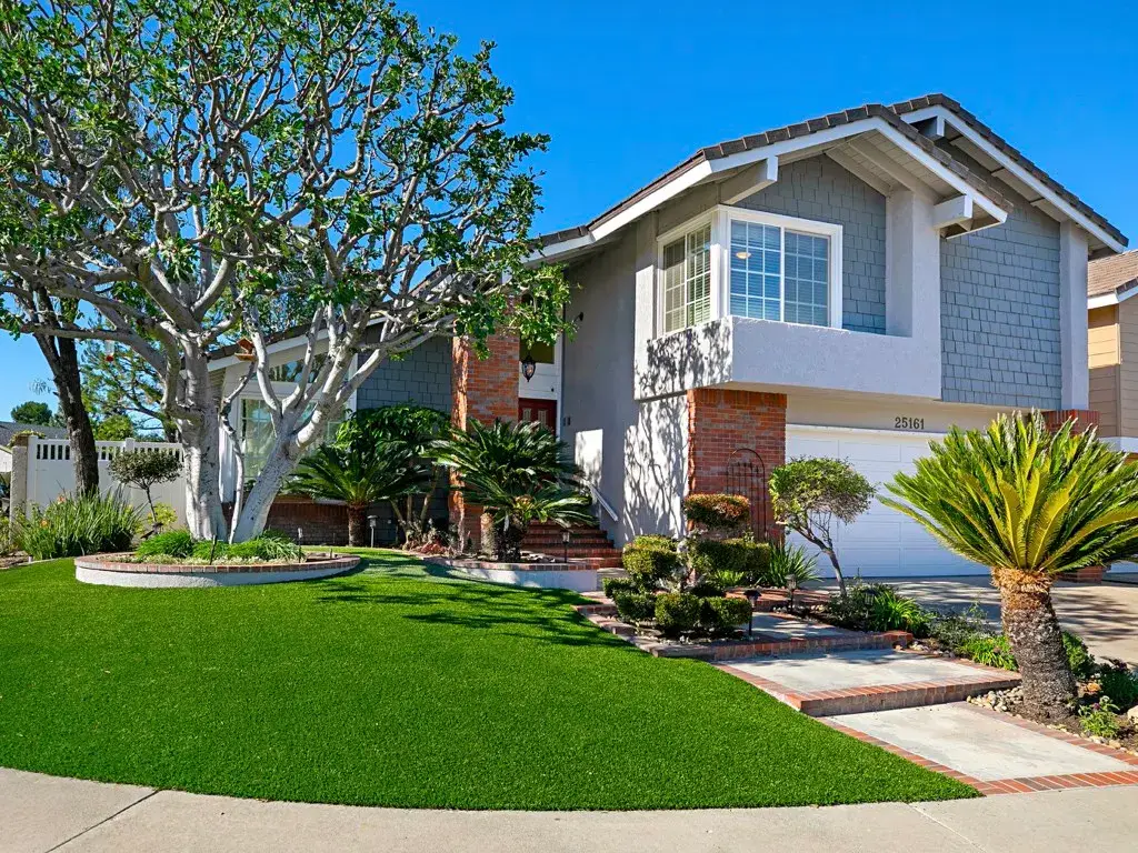 25161 Calle Busca in Lake Forest, sold by Wise Choices Realty.
