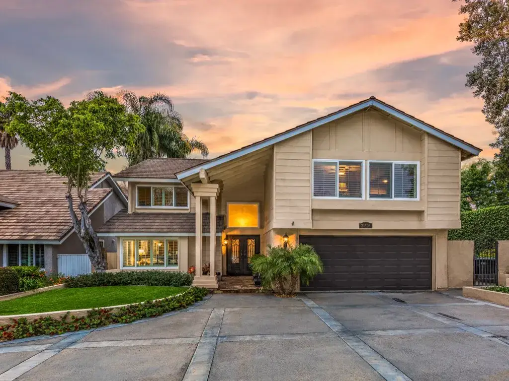 21526 Via Del Angel in Lake Forest, sold by Wise Choices Realty.