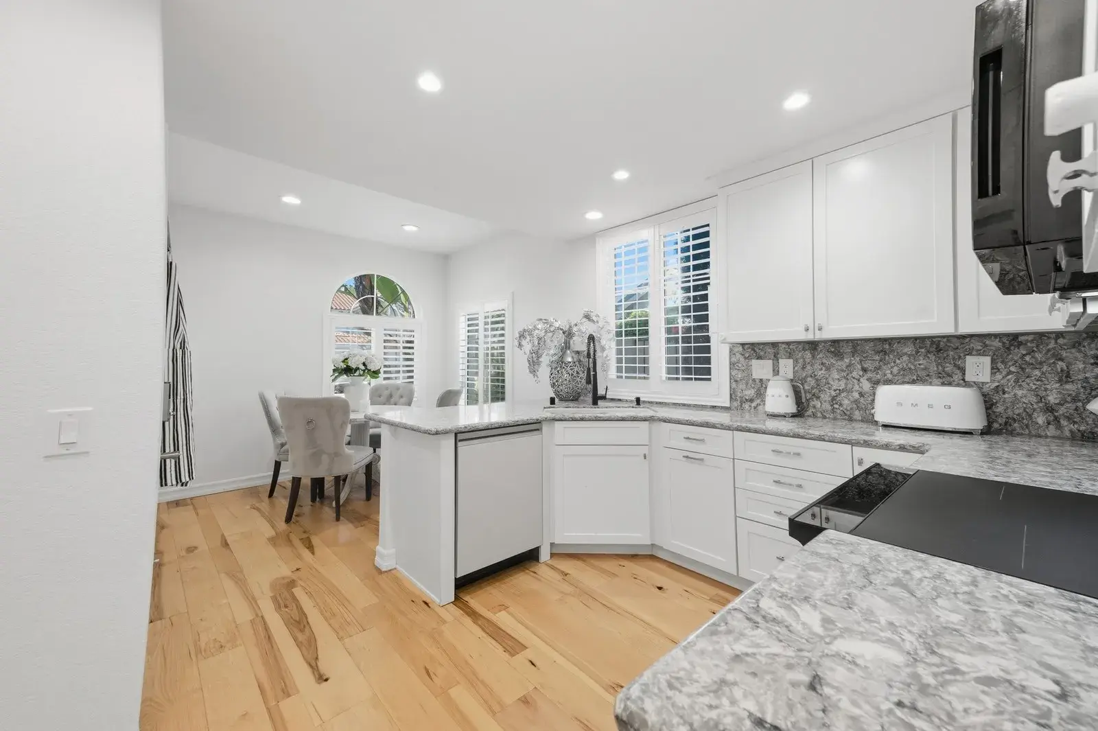 24 Bluebird Lane in Aliso Viejo, sold by Wise Choices Realty.