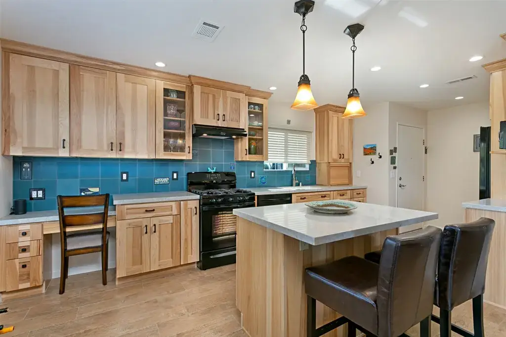 4382 Dowitcher Way in Oceanside, sold by Wise Choices Realty.