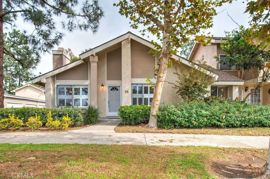 29 Snowberry 34 in Irvine, sold by Wise Choices Realty.