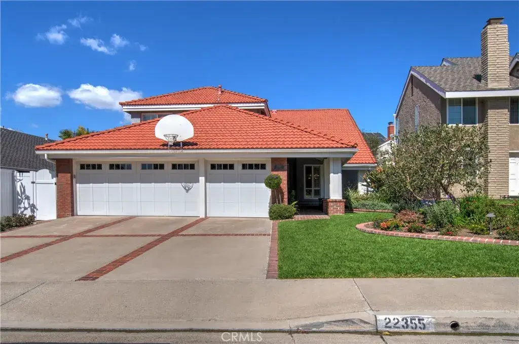 22355 Prairie Road in Lake Forest, sold by Wise Choices Realty.