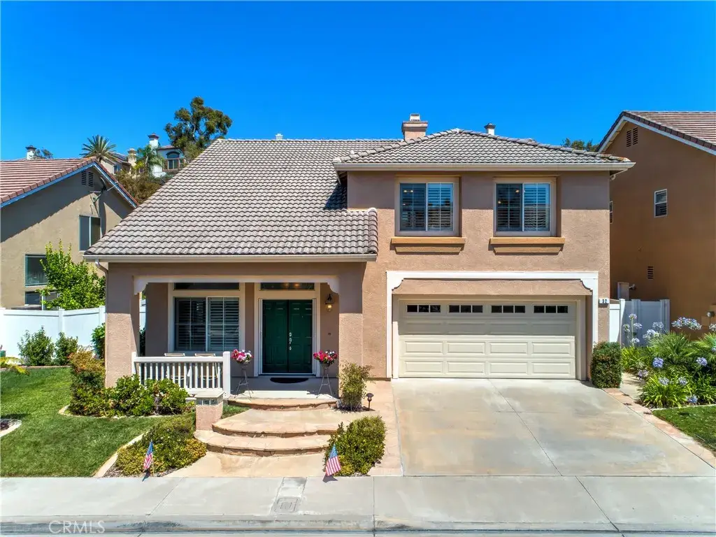 32 Sunny Slope in Rancho Santa Margarita, sold by Wise Choices Realty.