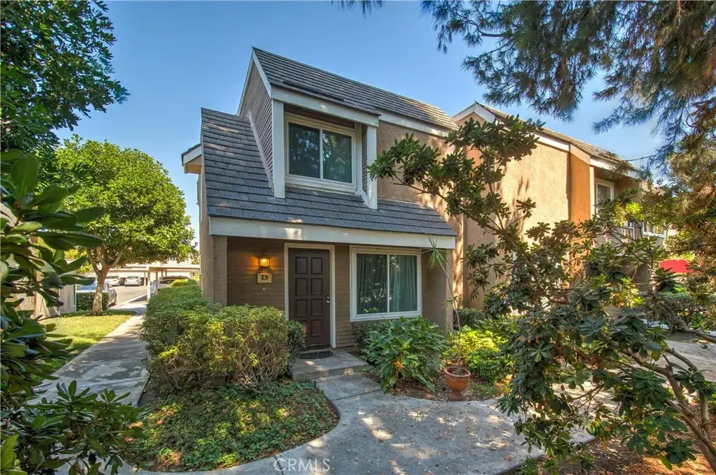 13 Greenleaf 5 in Irvine, sold by Wise Choices Realty.
